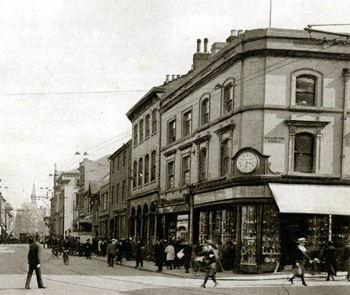 79 to 61 George Street about 1910 [Z1306-75]